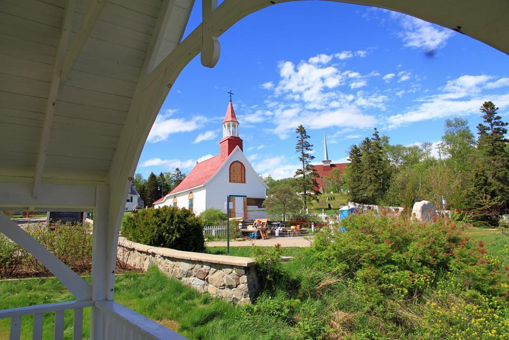 Gite Au Vieux Pommier Tadoussac Buitenkant foto