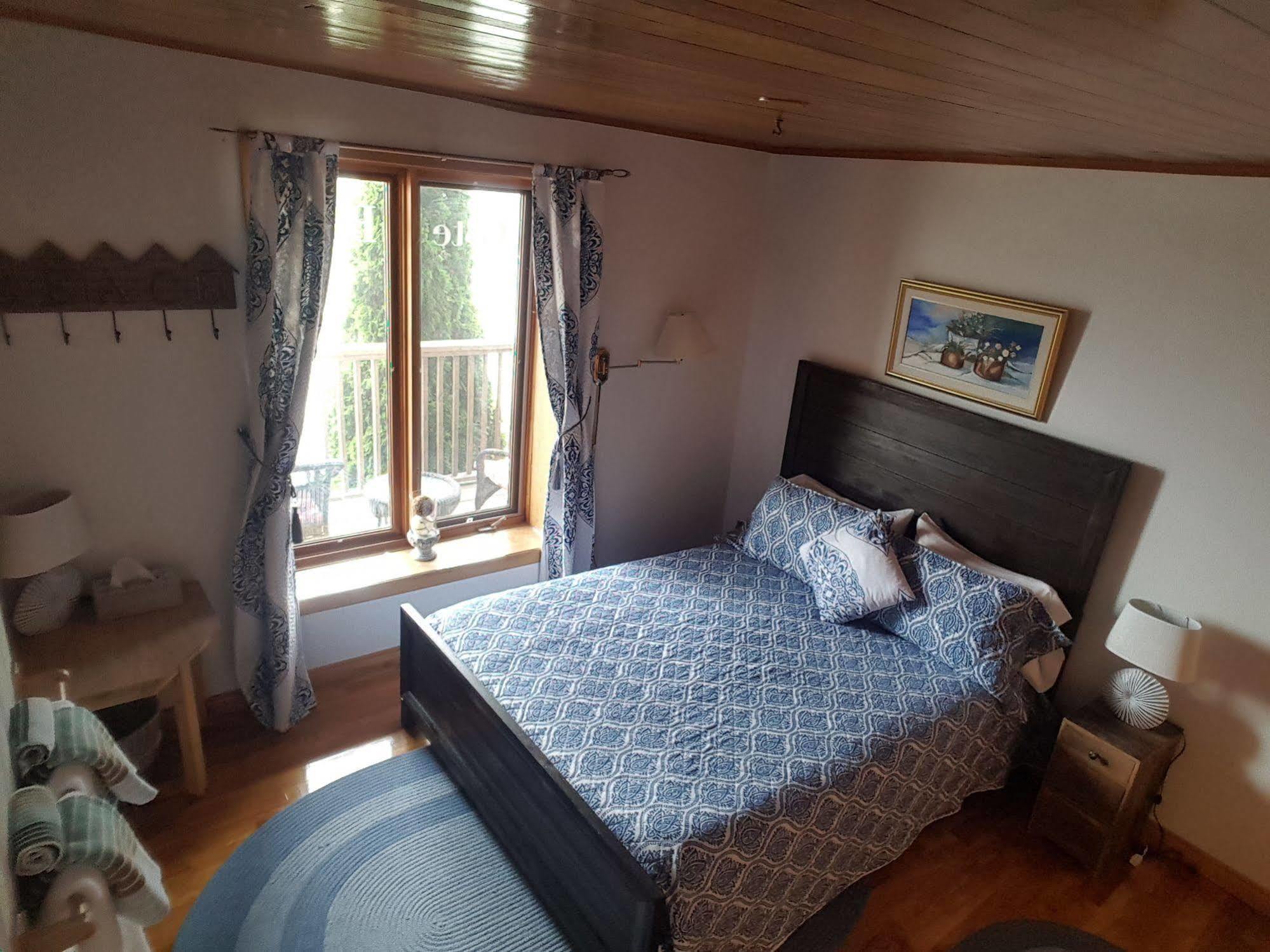 Gite Au Vieux Pommier Tadoussac Buitenkant foto